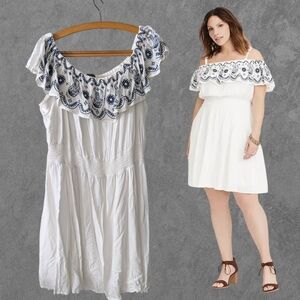 Her Universe Star Wars Characters Embroidered Smocked Peasant Dress 3X